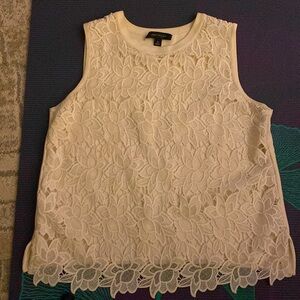 Anne Taylor ivory shell with flower embroidery overlay